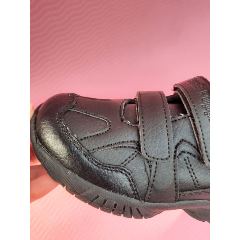 Giày xuất cho bé