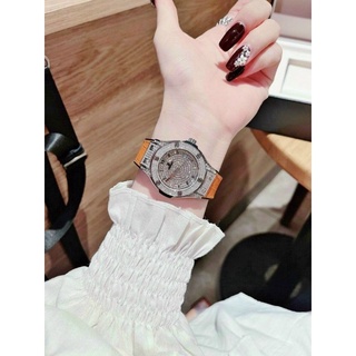 < Đồng hồ Nữ Hu-blot máy pin mặt full đá ..