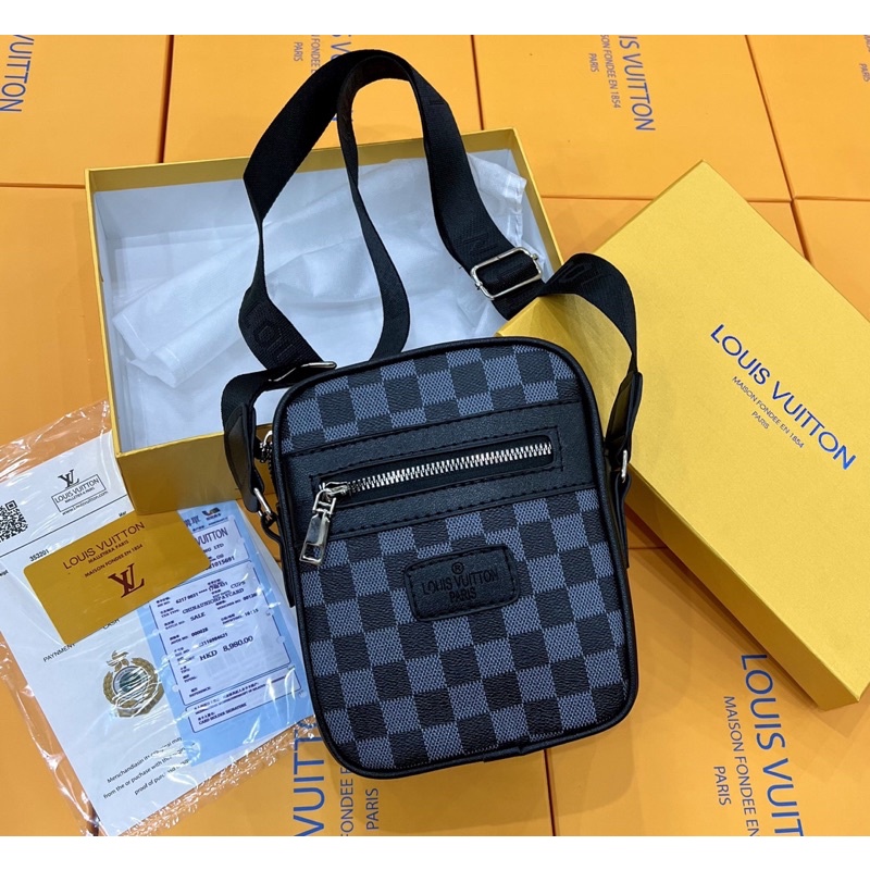 Túi đeo chéo nam nữ lv gc fullbox hộp giấy thẻ , chất liệu da mềm không bong tróc