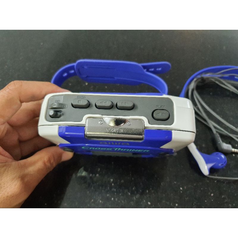 Máy nghe băng cassette di động Aiwa Cross Trainer HS-SP750