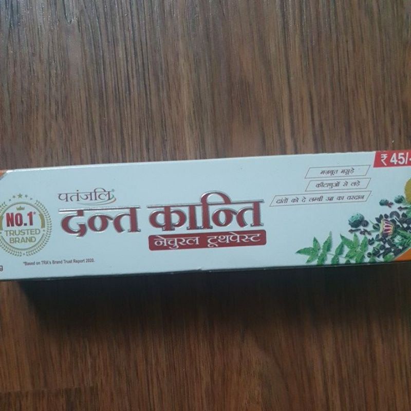 Kem đánh răng thảo dược Ấn Độ - Patanjali Dant Kanti 100gr