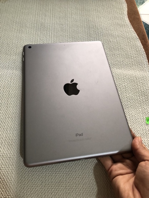 iPad Gen 6 ( 2018 ) sử dụng wifi 32G