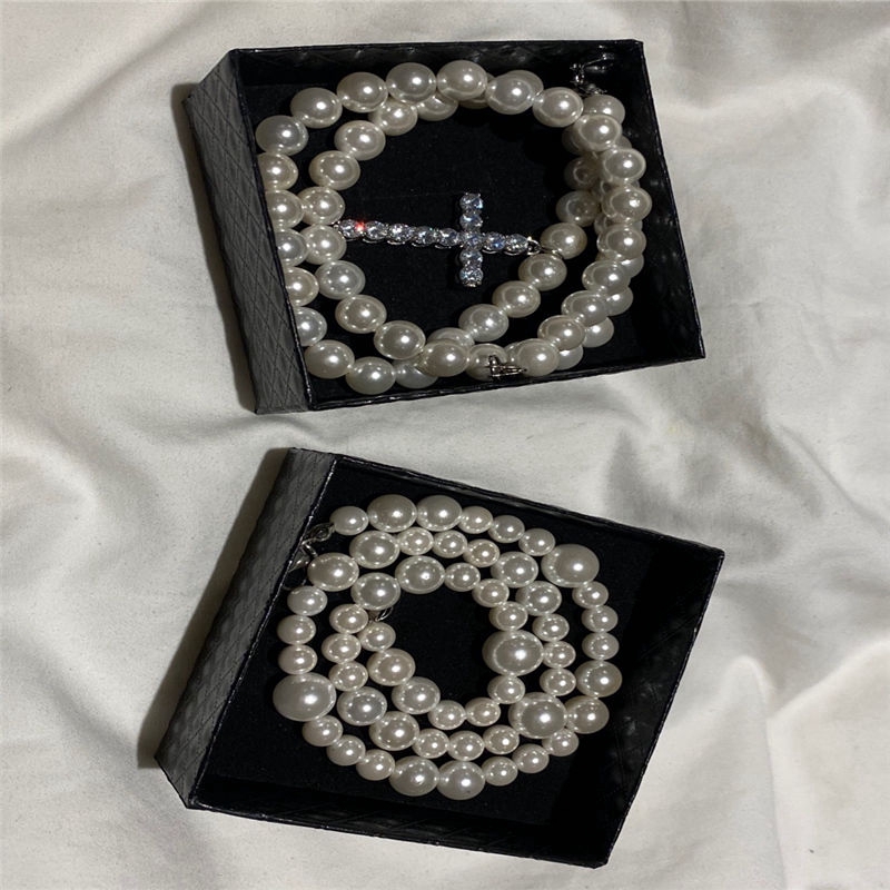 Dây Chuyền Mặt Chữ Thập Đính Ngọc Trai Phong Cách Hip Hop