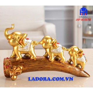 Đồ Trang Trí Nội Thất  Gia Đình Voi Hạnh Phúc CV022