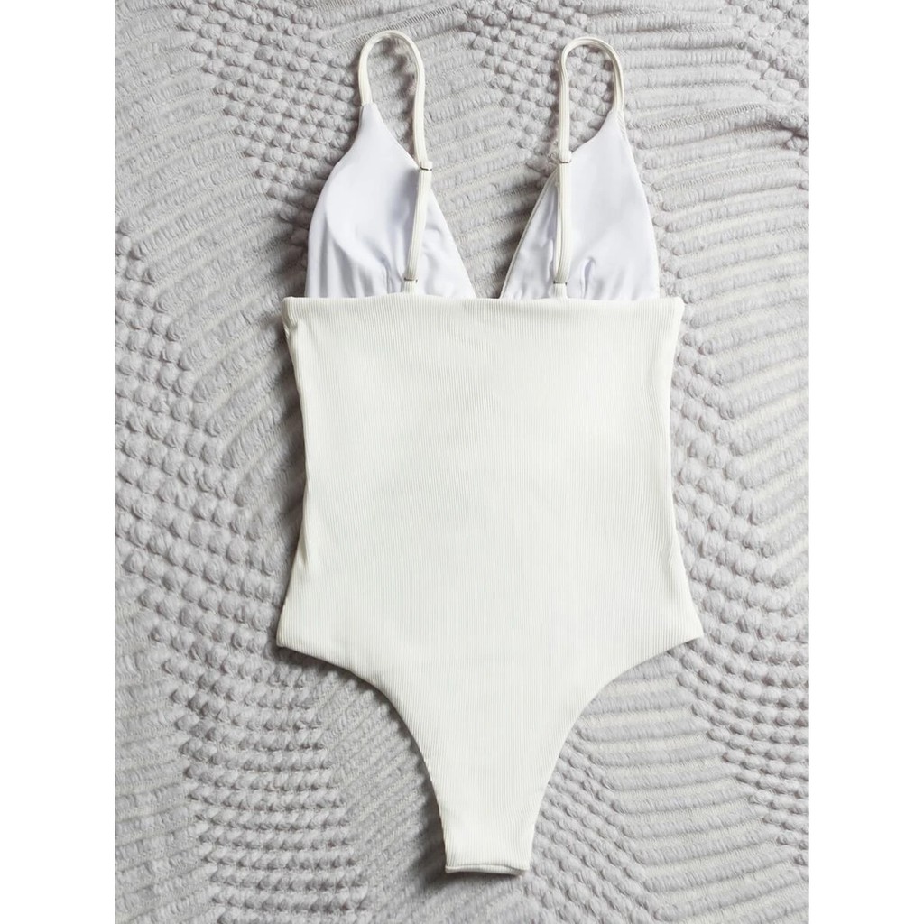 [BKN486] &lt;HÀN&gt; BODYSUIT TRẮNG VẢI GÂN ĐAN DÂY NGỰC KIỂU HÀN