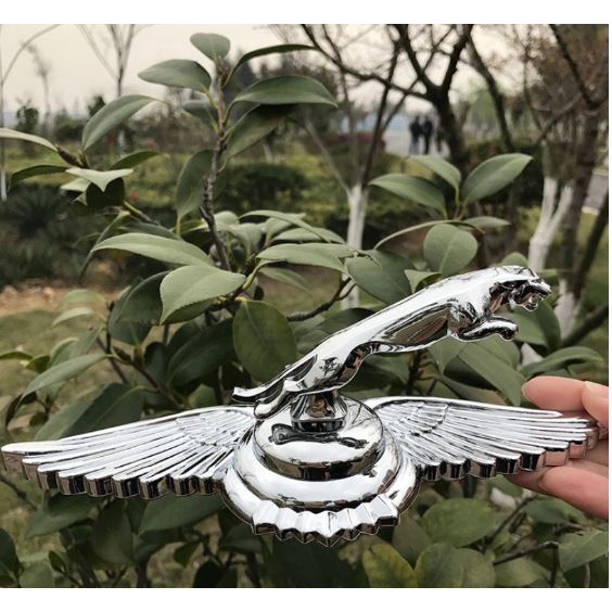 Biểu tượng logo cánh chim nắp capo xe hãng Kia Honda Suzuki Toyota Ford Nissan Mitsubishi Mazda Huyndai Chevrolet