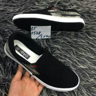 Giày Slip on Ievo
