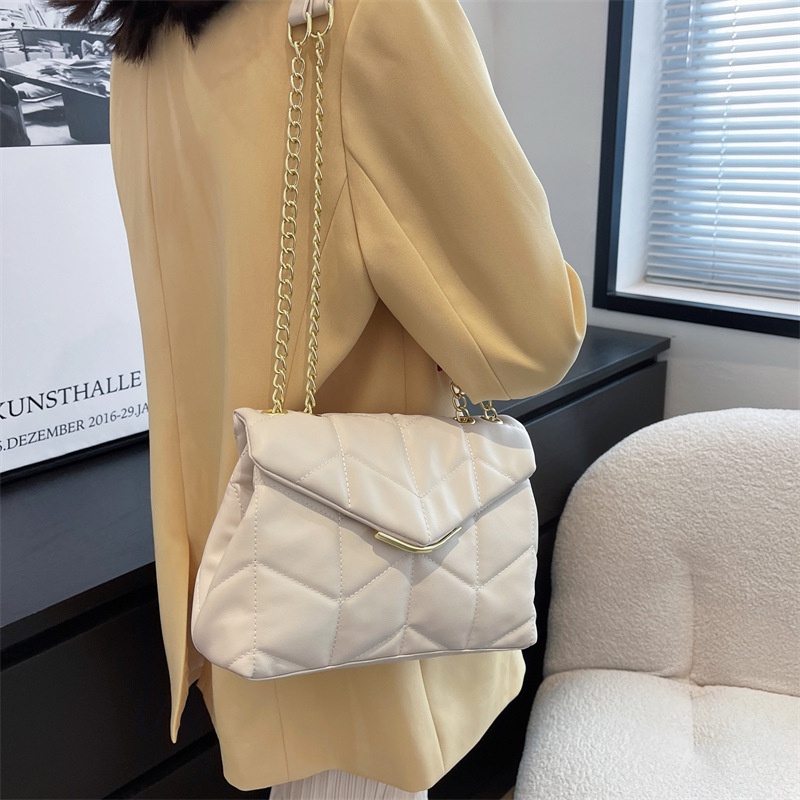 Túi đeo vai IELGY phối dây xích kiểu retro thời trang cho nữ