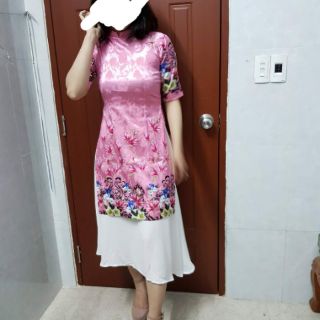 Áo dài cách tân gấm in 3D kèm váy trắng  ko mấn