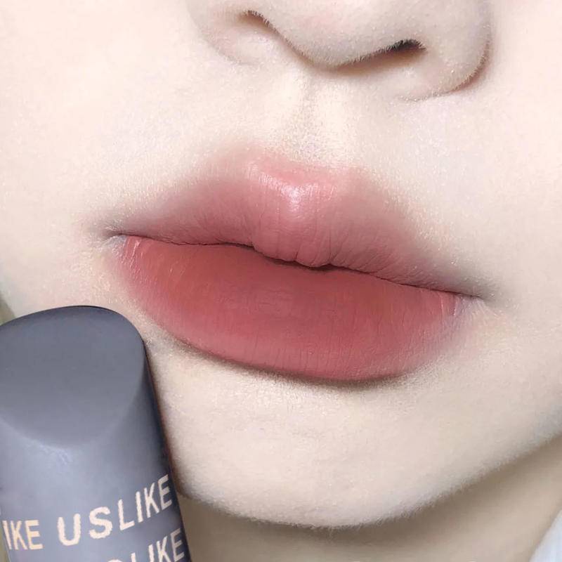 Son Dưỡng Môi Chính Hãng Ma Cà Rồng Lâu Trôi Không Kính Dưỡng Ẩm Chống Thấm Nước