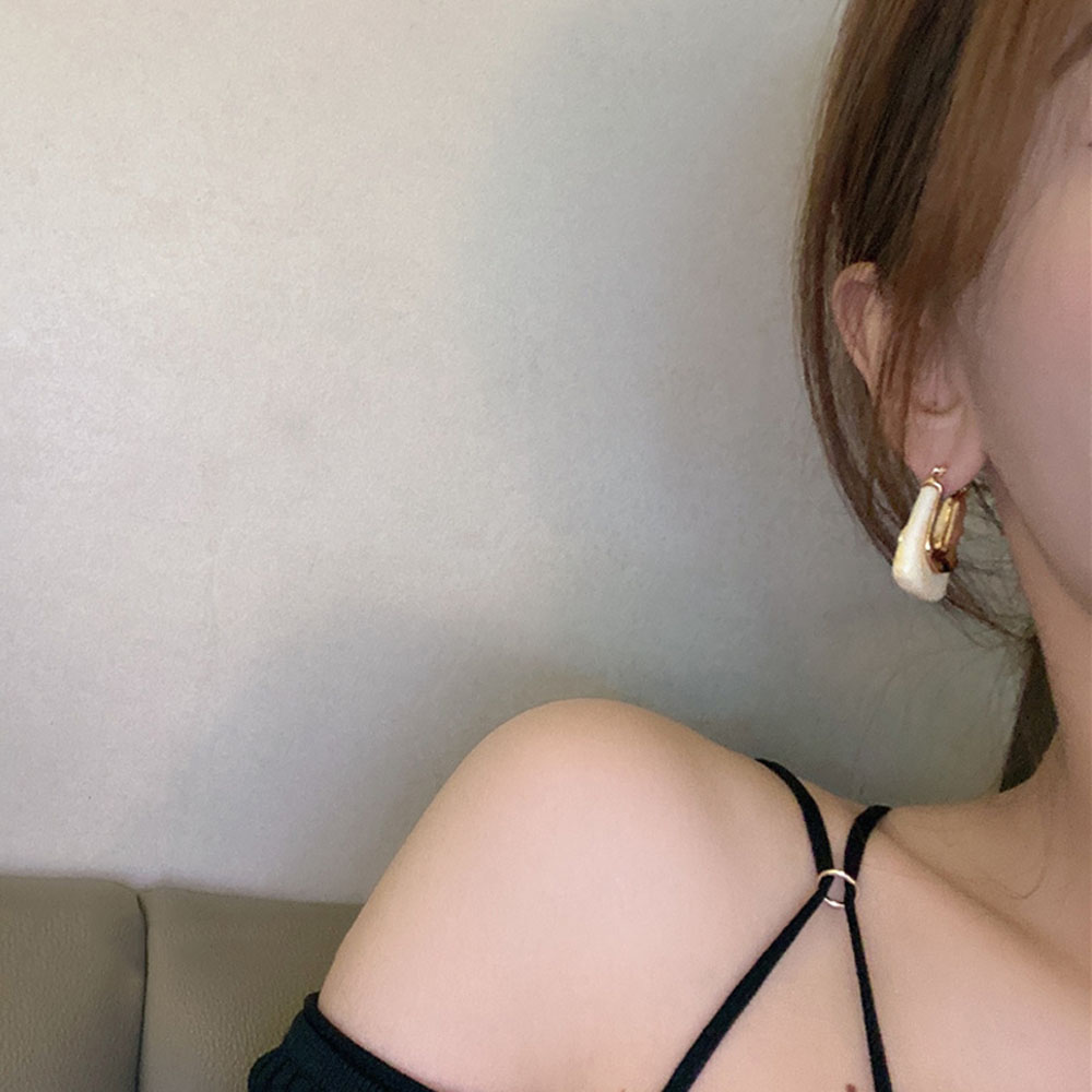 Hoa Tai Dạng Vòng Thời Trang Dành Cho Nữ