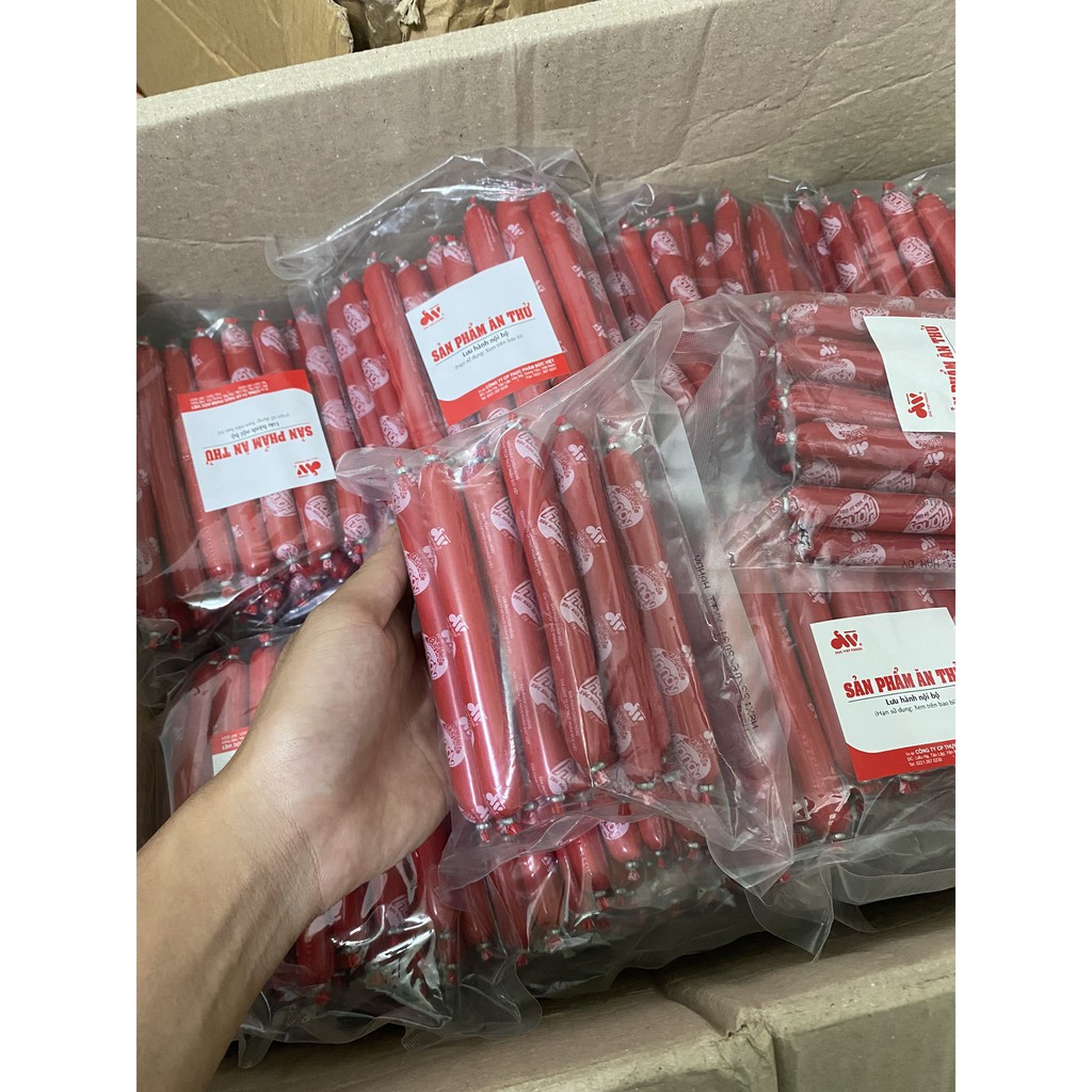 Đồ ăn vặt Xúc Xích 500G từ 21- 23c