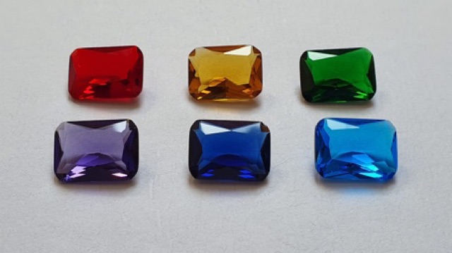 Đá Saphia Xanh Lam Topaz / Amethyst / Emerald / Ruby / Citrine Octagon