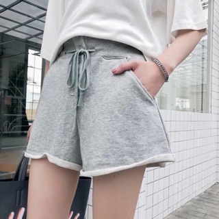 Quần đùi nữ ống rộng