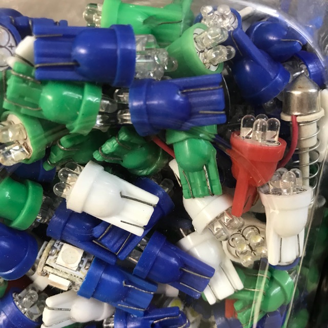 2 chiếc bóng led 12v