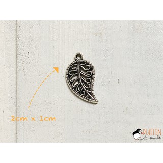 Charm lá treo xi bạc - C7
