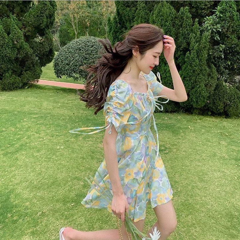 Đầm IELGY ngắn tay cổ vuông in hoa dễ thương ngọt ngào cho nữ