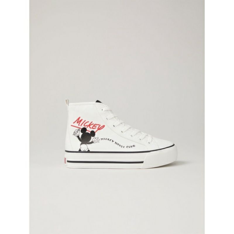 Giày hiệu Disney Mickey Mouse mới nguyên tag size 36 thanh lý