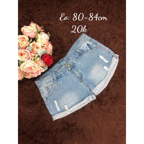 Quần sooc jean ..