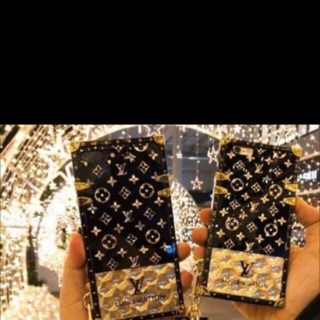 Ốp vuông cao cấp kèm dây xích cho IP6/IP6plus/IP7/IP7plus/IP8/IP8plus/IPX/xsmax/IP11/ip11pro/IP11promax/xs