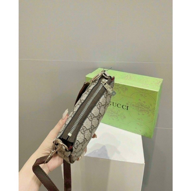 Túi Kẹp Nách CG Da Trơn Có Dây Đeo Chéo