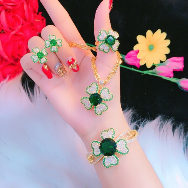 Set bộ trang sức mới