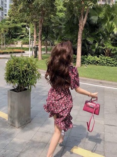 Đầm xoè hoa đỏ, tím đắp chéo đuôi cá (ảnh thật)