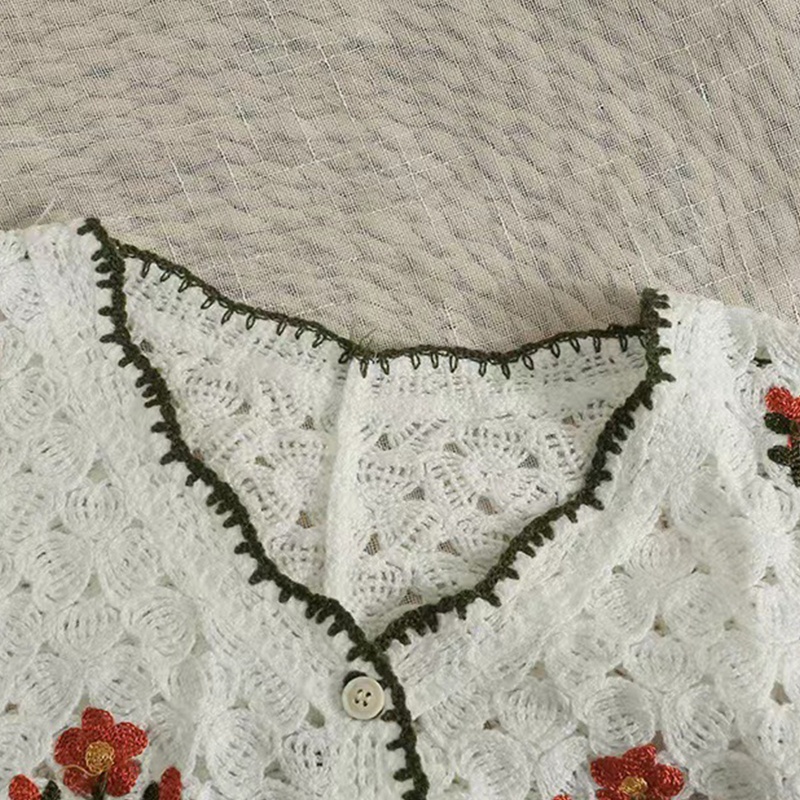 Áo Croptop Dệt Kim Tay Ngắn Phồng Thêu Họa Tiết Hoa Phong Cách Cổ Điển Thời Trang Cho Nữ