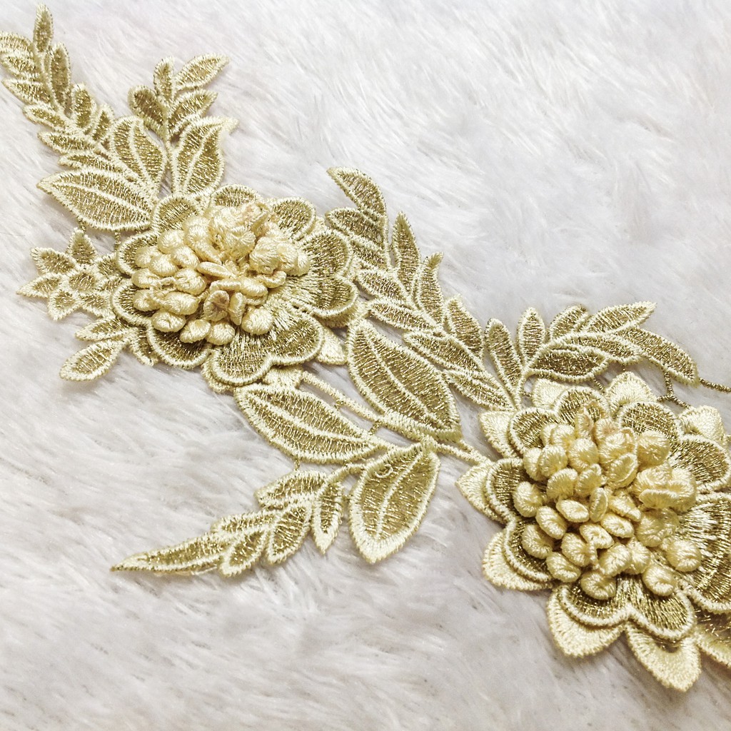 Bông thêu hoa cúc kim tuyến vàng hoa thêu sẵn 3d đính áo size 30.5cm