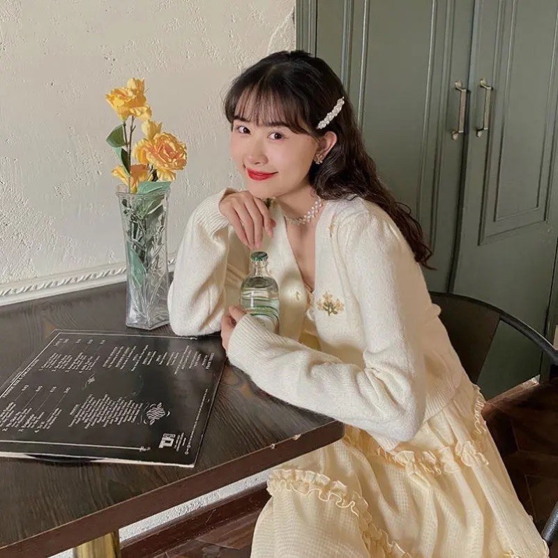 [ORDER TAOBAO] ÁO CARDIGAN HỌA TIẾT HOA NHÍ DÁNG NGẮN | BigBuy360 - bigbuy360.vn