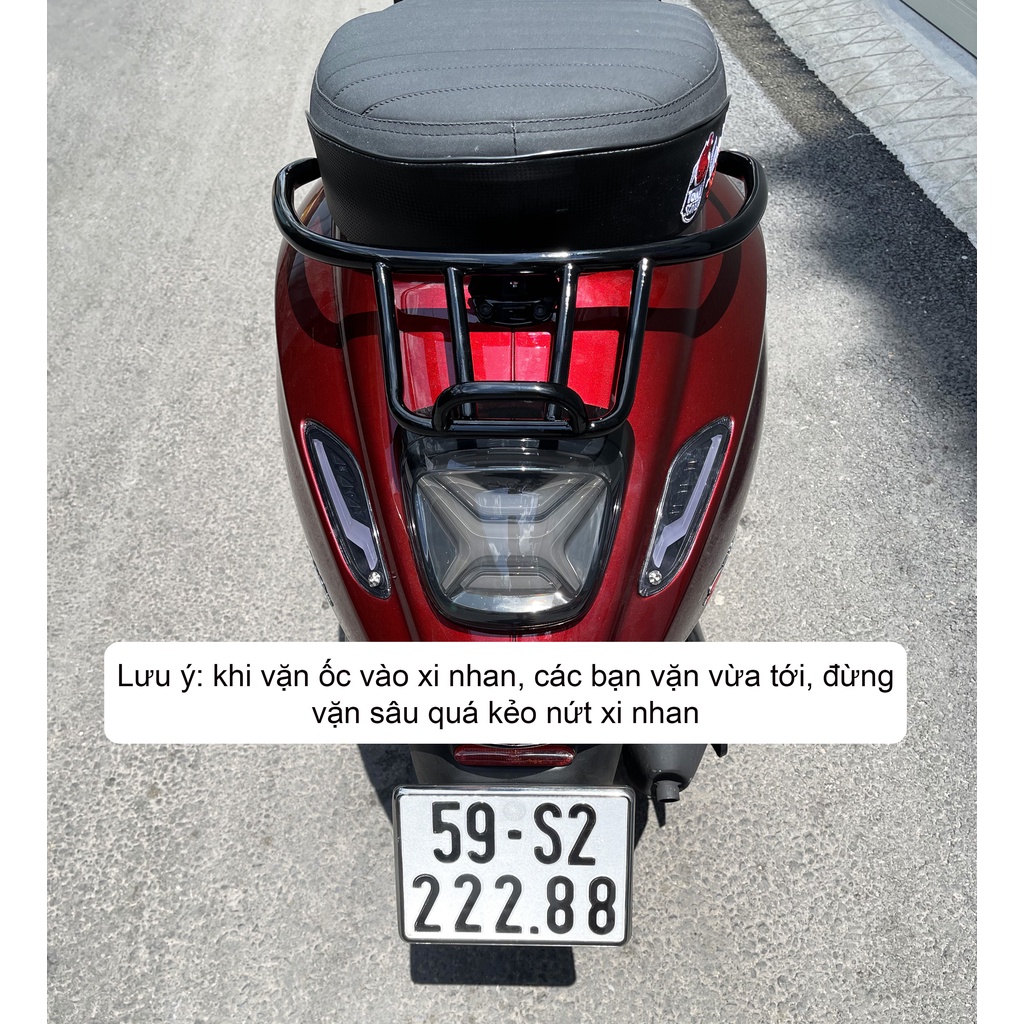 Cặp ốc Salaya xi nhan sau cho xe Vespa Sprint Primavera Notte