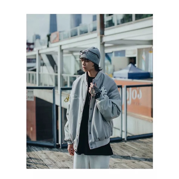 ÁO KHOÁC BOMBER PHỐI TAY DA NAM  NỮ T-A-N FORM RỘNG VAI SỆ-AKD7-Vải Dạ phối Tay Da cực ngầu hình thêu màu xám