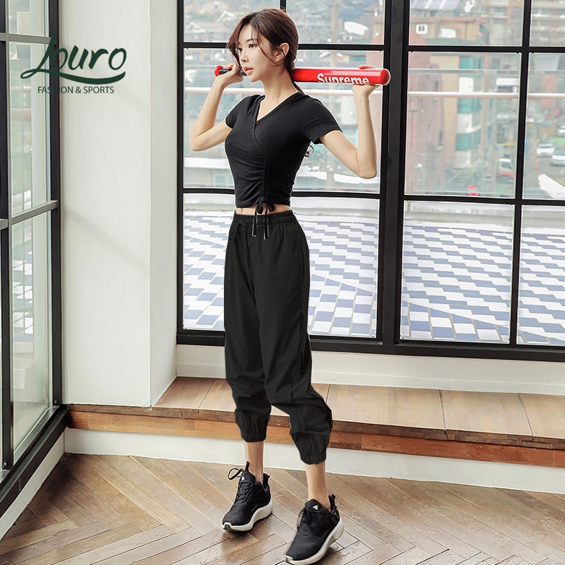 Áo tập gym, yoga nữ cộc tay Louro, kiểu áo croptop body chun eo cao cấp, chất liệu co giãn thoáng mát - LA99