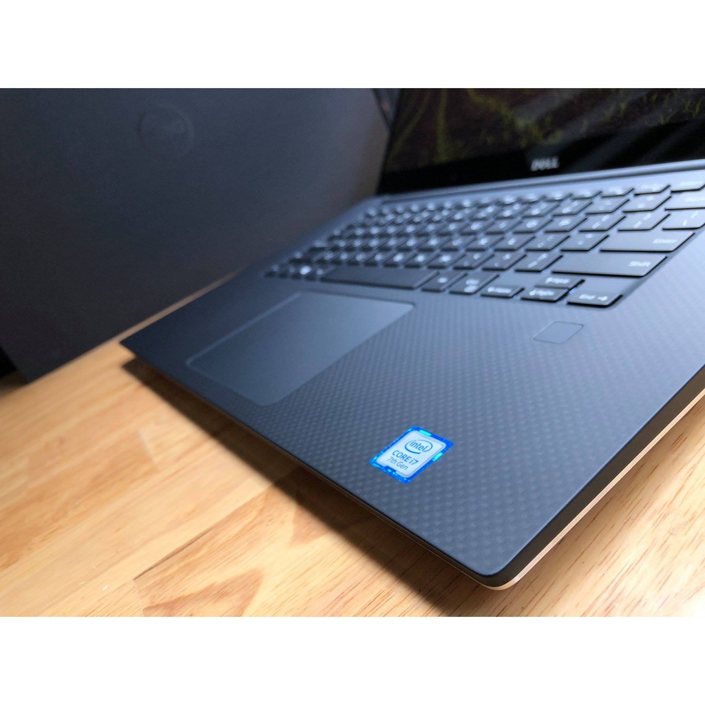 Laptop Dell xps 9560, i7 7700HQ, 16G, 512G, GTX1050 vỏ nhôm, màn cảm ứng