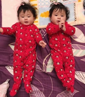 Sleepsuit mickey đỏ cho bé