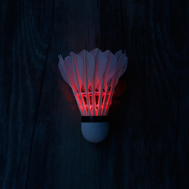QQ Set 4 Quả Cầu Lông Gắn Đèn LED Nhiều Màu Sắc