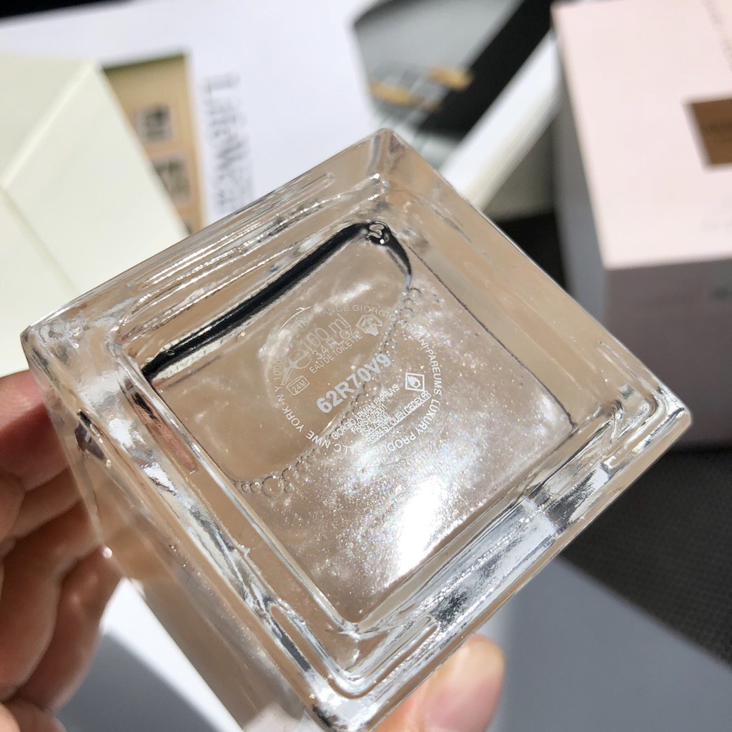 Armani Tô Châu Peony Limited Prive Christmas Gold Powder Perfume 100ml | BigBuy360 - bigbuy360.vn