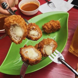 Nem Chua Cuộn Phomai Giòn Rụm, Ngon Tan Chảy