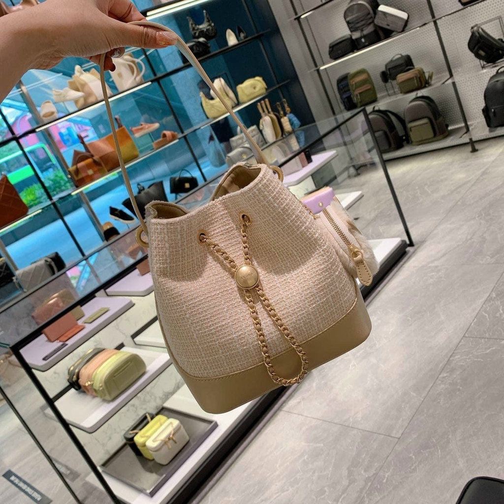 Túi xách PEDRO Tweed Bucket Bag Túi đeo chéo thiết kế phối vải bố bắt mắt độc đáo kèm CHARM