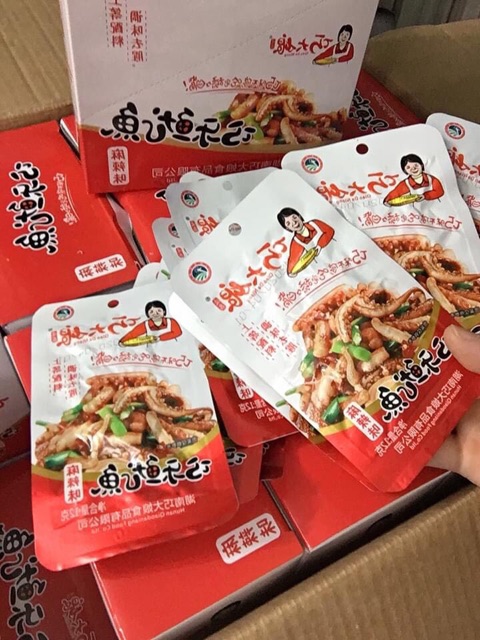 Râu mực xào cay 1 hộp 20 gói | BigBuy360 - bigbuy360.vn