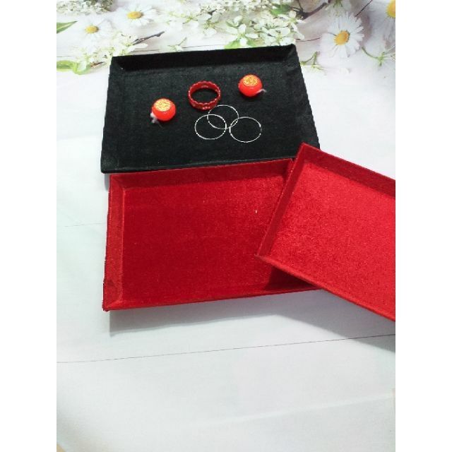 Khay da / nhung trưng bày trang sức/ đỏ/ đen /trắng