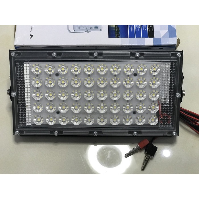 Đèn led pha 50W , 100W DC 12V sáng trắng