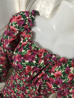 Đầm hoa hot trend