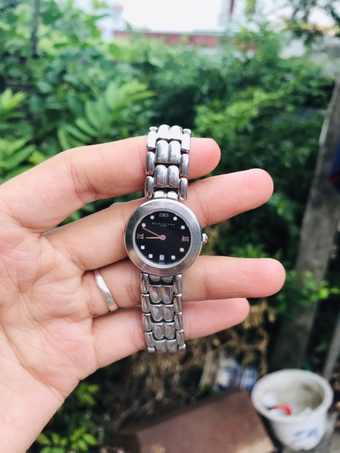 Đồng hồ nữ balenciaga Thuỵ Sĩ