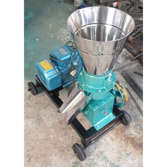 Máy ép cám viên,ép phân trùn quế...S150,S170,S220 sài điện gia đình,dành cho các hộ gia đình,các trang trại nhỏ và vừa..