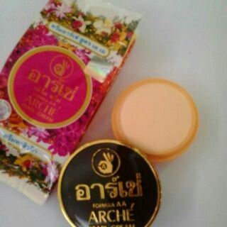 Kem Sâm Arche  thái nắp đen