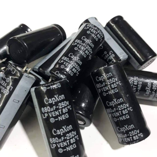 Tụ 680 MF _250 V  bộ 4cái