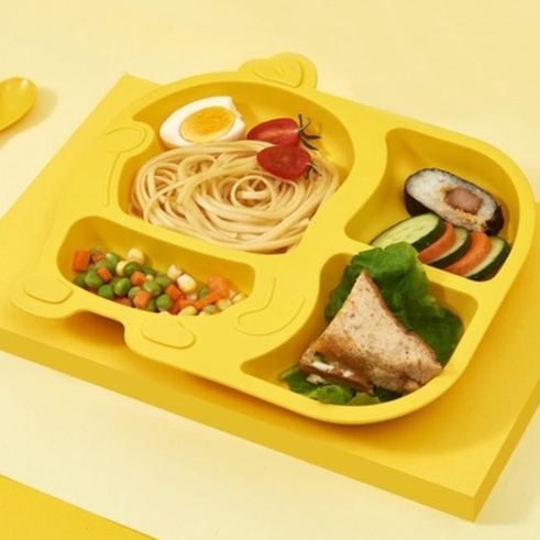 Sét Khay Ăn Dặm Cho Bé Hình Vịt Vàng Kèm Cốc Và Bát Đáng Yêu Yoota Baby