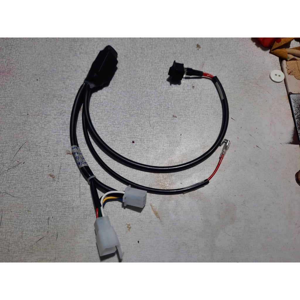 Mạch đêmi xi nhan chung 1 bóng