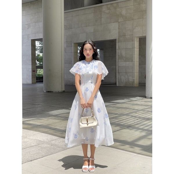 Đầm hoa cẩm tú cầu